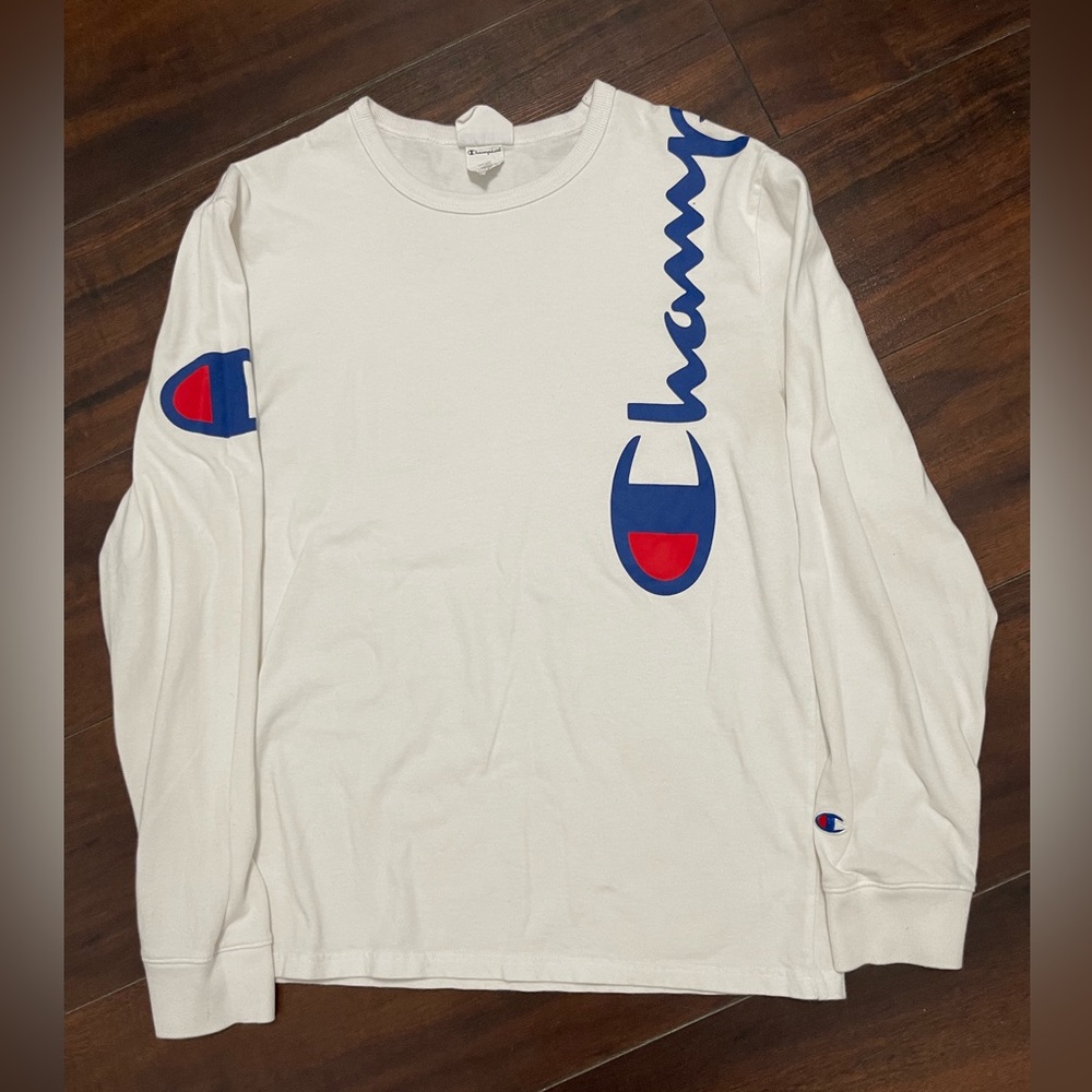 Champion Men’s Pullover Long Sleeve White Shirt Medium Logo Over Shoulder